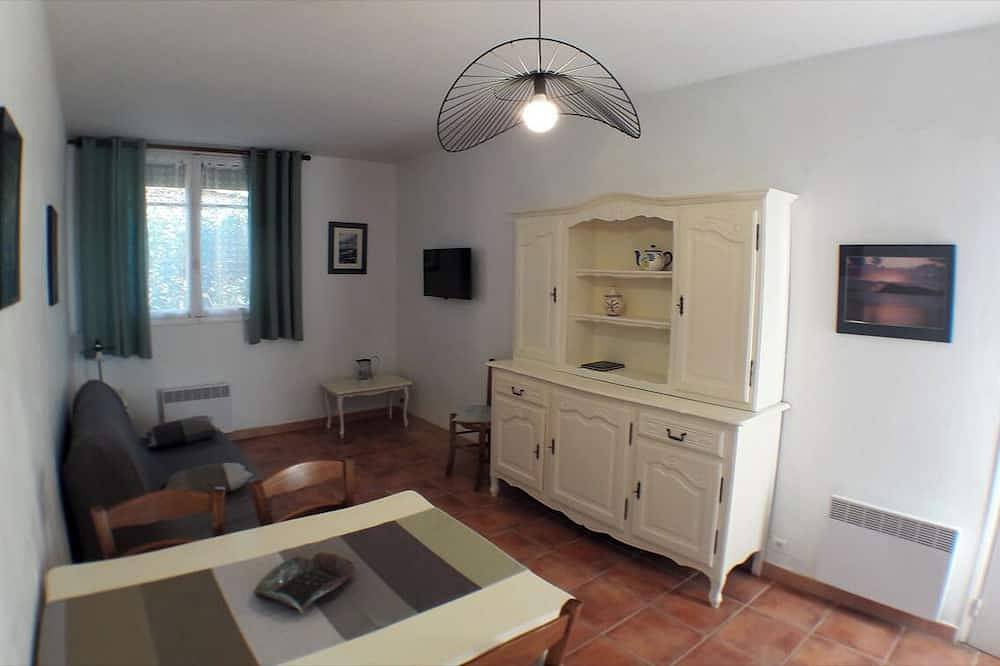 Gîte rural à 400m de la plage chez des Oleiculteurs in Six-Fours-les-Plages, Côte méditerranéenne (France)
