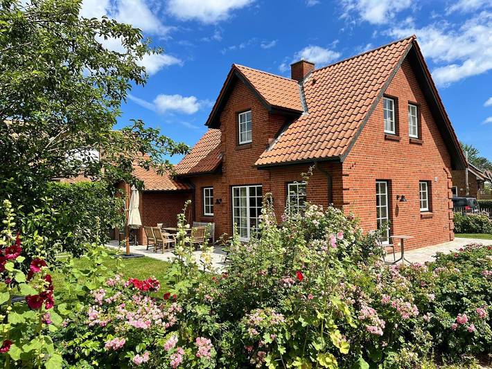 Ferienhaus für 6 Personen, mit Terrasse und Garten sowie Sauna