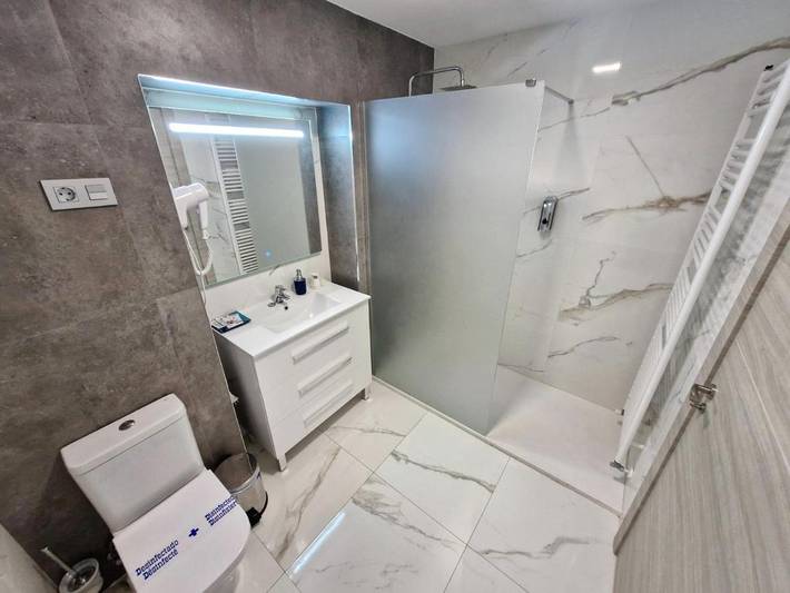 Maison d’hôte pour 3 personnes, avec vue et balcon à León - 4