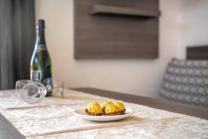 Entire apartment, Apartment ‘Ferrera Luxe Apartamento 803’ close to Beach with Pool, Wi-Fi, A/C, Terrace & Garden in Cala Serena, Felanitx