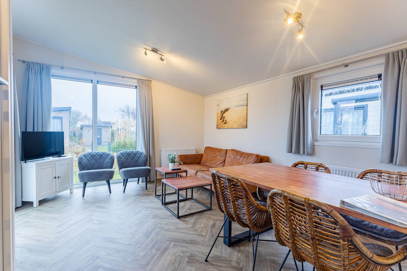 Chalet Schelp - Camping Duinhoeve Zeeland | omheind en licht | Maireweg 7 in Burgh-Haamstede, Zeeuwse Kust