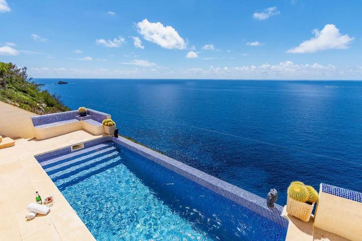 Casa rural para 6 personas, con vistas además de balcón y piscina en El Toro - 3