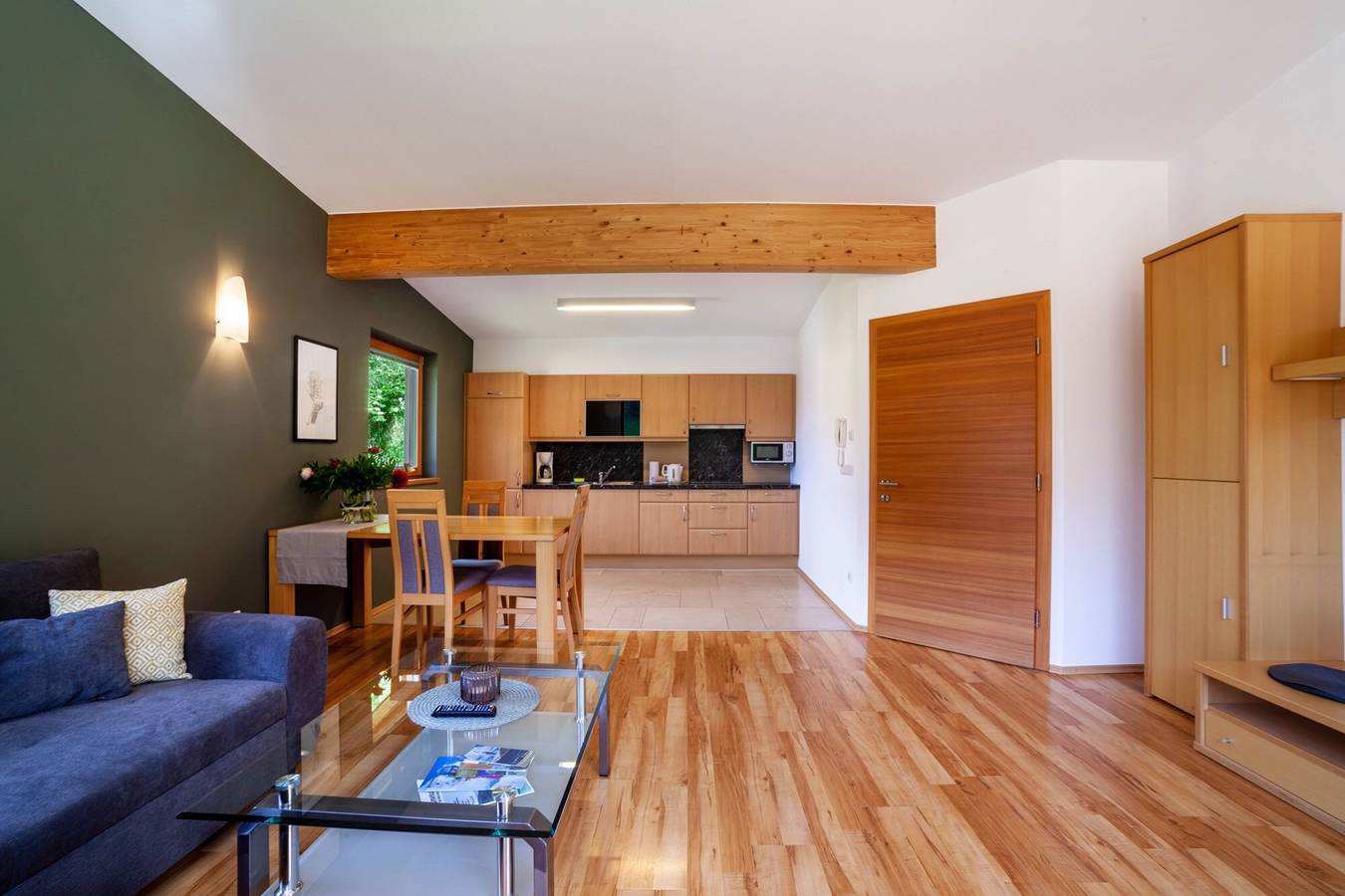 Ganze Wohnung, Ferienwohnung "Pritscheshof Balkon" mit Bergblick, Balkon & Terrasse in Planeil, Mals