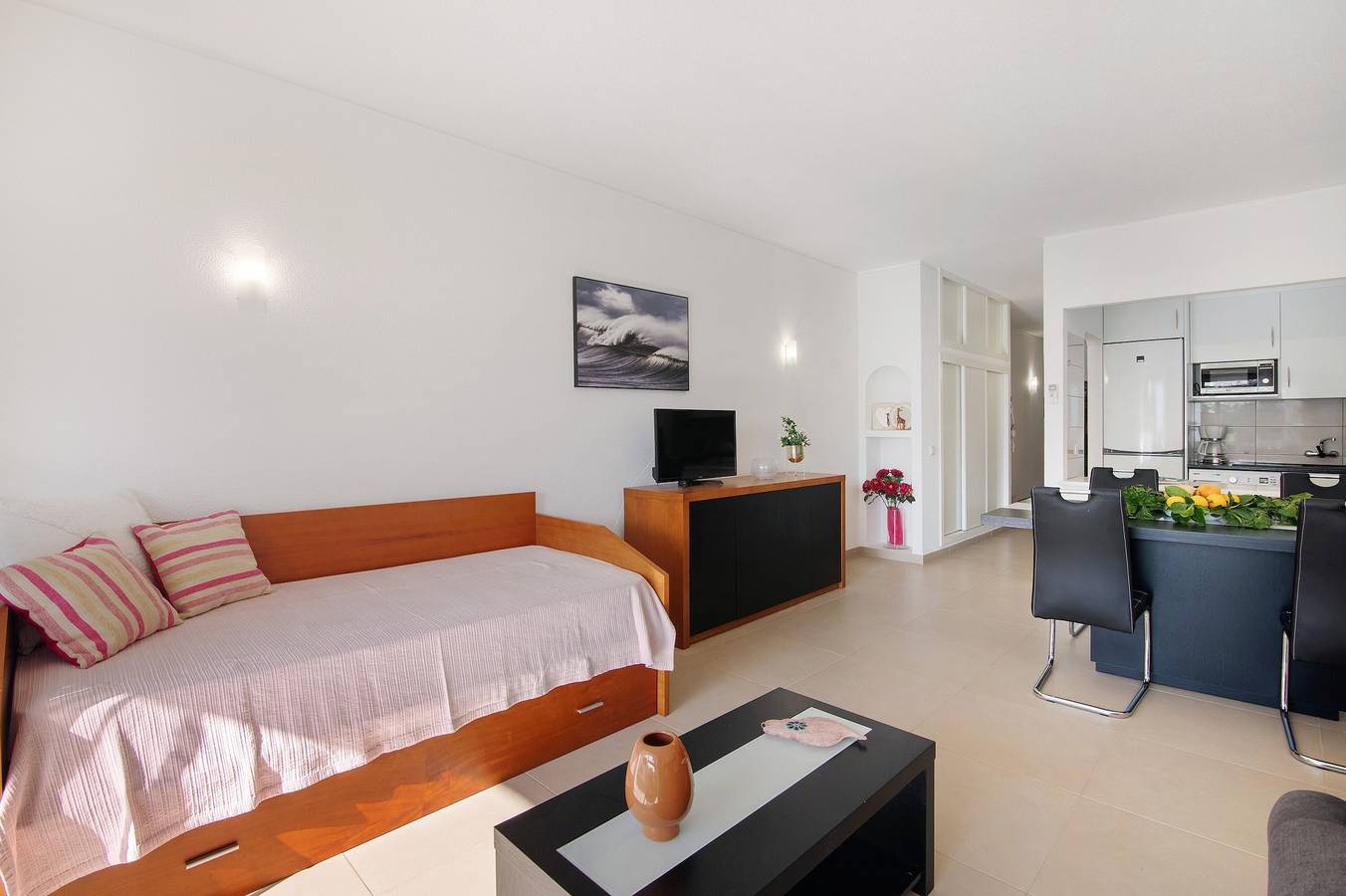 Apartamento inteiro, Apartamento 'Dita' com piscina partilhada, Wi-Fi e ar condicionado in Albufeira, Distrito de Faro