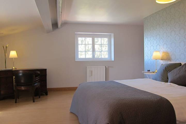 Location de vacances pour 8 personnes, avec jacuzzi et terrasse ainsi que jardin et piscine à Raissac-sur-Lampy - 3