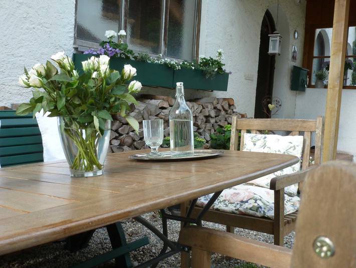 Ganze Ferienwohnung, Ferienwohnungen Antl - Ferienwohnung Ost, 40 qm Dachgeschoss, 1 kombiniertes Wohn- und Schlafzimmer in Höslwang, Chiemsee