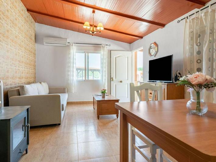 Chalet para 12 personas, con jardín y vistas al lago además de piscina y vistas en Huerta de Murcia