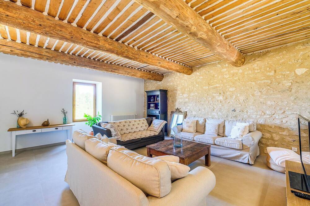 Mas style house in Bonnieux, Luberon, spectacular view, calm, heated pool in Bonnieux, Parc naturel régional du Luberon