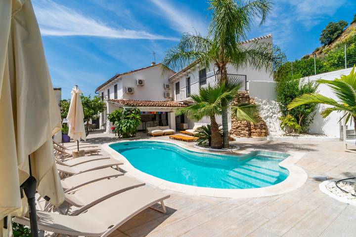 Casa de vacaciones para 16 personas en Casarabonela