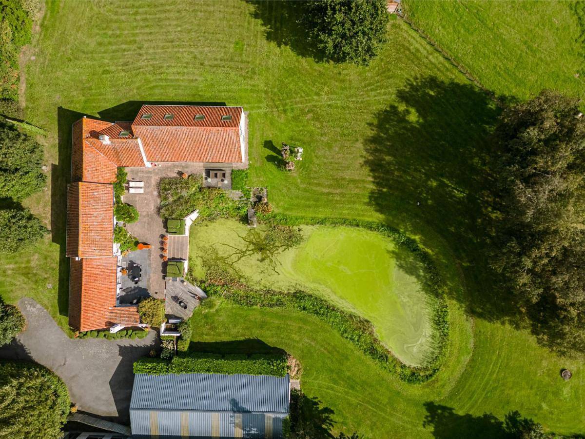 Astoria House in Gistel, Flandre-Occidentale