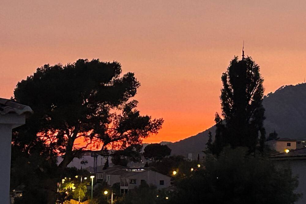 House with pool near the sea in La Garde, Toulon region