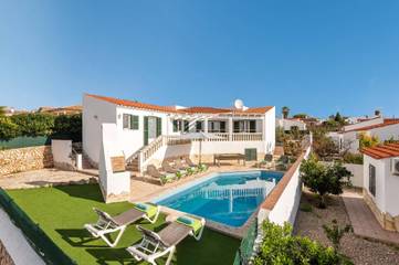 Villa in Alaior Municipality, Coast of Menorca für 8 