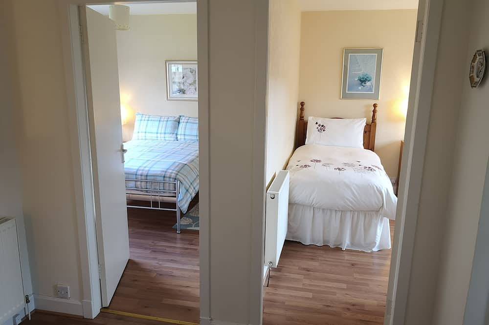 Bungalow-Komfort-Eigenes Badezimmer-Strassenblick in Pitlochry, Perthshire