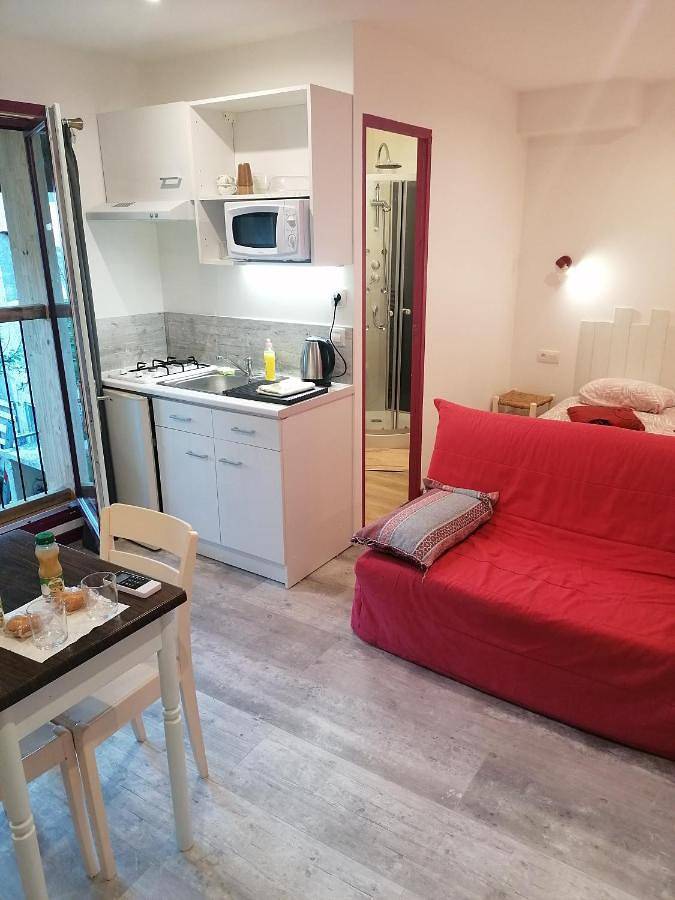 Appartement entier, One-Bedroom Apartment in Mirepoix, Ariège