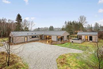 Ferienhaus für 16 Personen, mit Sauna in Saltum