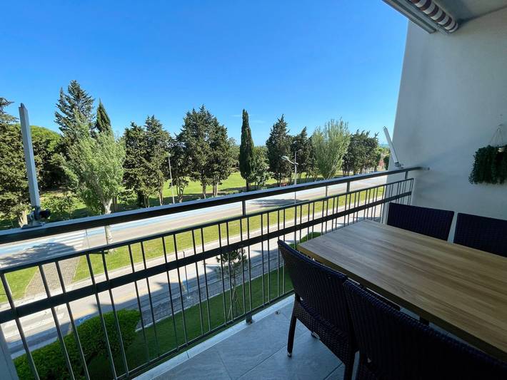 Studio für 4 Personen, mit Balkon und Ausblick in Porto Santa Margherita