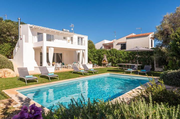 Villa pour 7 personnes, avec jardin - 1