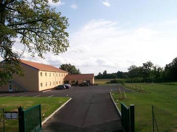 Hôtel pour 3 personnes, avec jardin, animaux acceptés à Saint-Junien