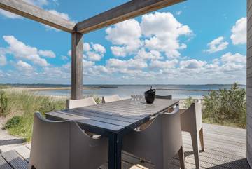 Villa for 6 Guests in Goeree-Overflakkee, North Sea Netherlands, Picture 4