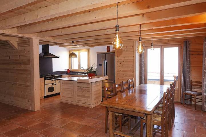 Chalet pour 10 personnes, avec balcon à Cordon