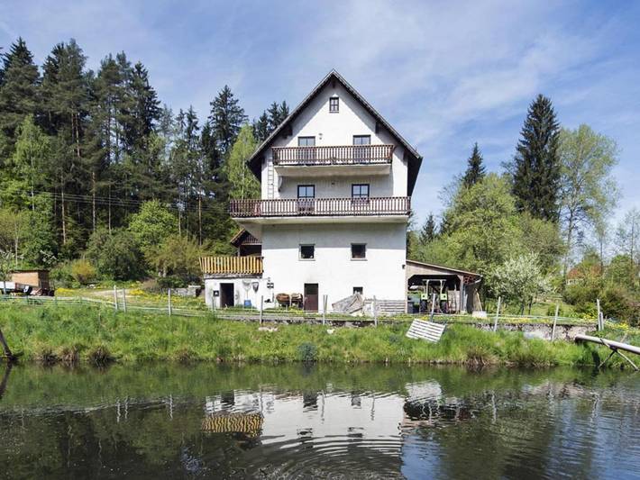 Ferienwohnung für 5 Personen, mit Balkon und Garten