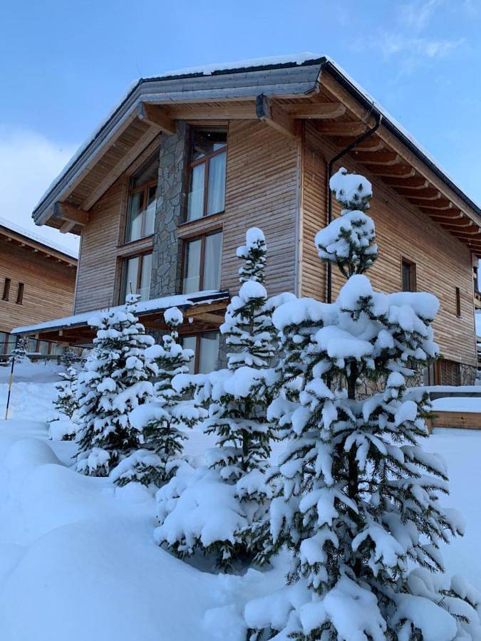 Domek letniskowy dla 6 osób, z balkon i jacuzzi oraz sauna, Dla rodziny w Demianowska Dolina