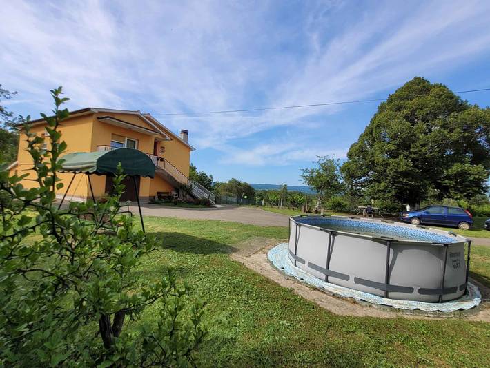 Ferienwohnung für 4 Personen, mit Balkon und Garten - 1