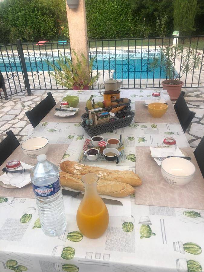 Location de vacances pour 4 personnes, avec piscine ainsi que vue et jardin à Passa - 3