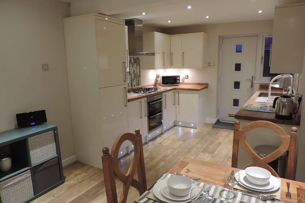 4 slaapkamer Farnborough luchthaven accommodatie in Rushmoor, Hampshire