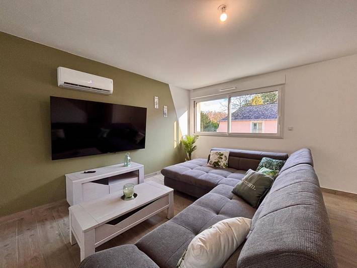 Location de vacances pour 8 personnes, avec terrasse à Clermont-Créans