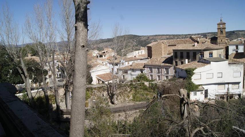 Casa rural para 5 personas, con vistas y jardín en Letur - 2