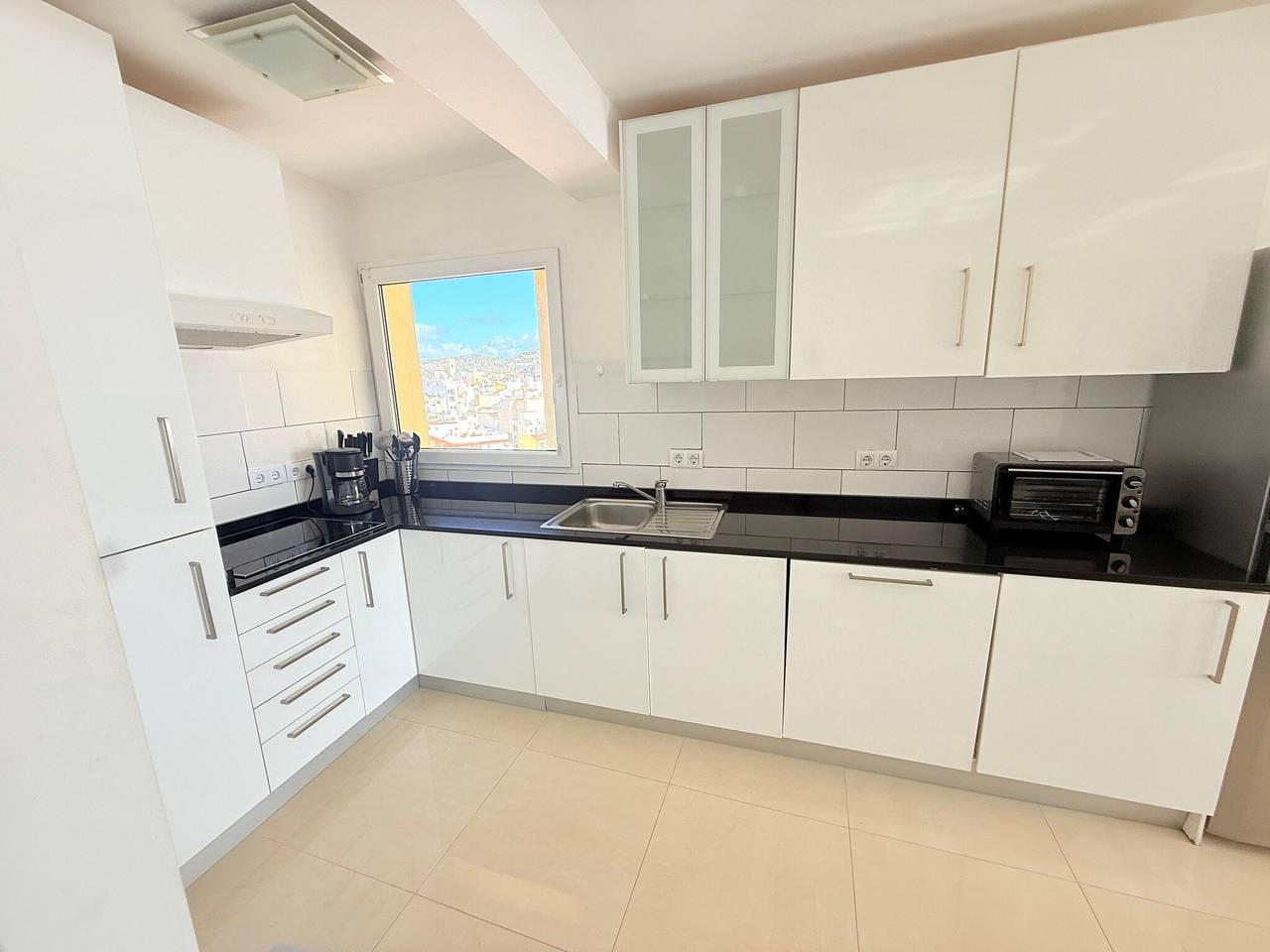 Appartement entier, Appartement « La Perla Vue Mer, 3 Chambres, Piscine Commune et Wi-Fi » in Vieille ville de Calpe, Calpe