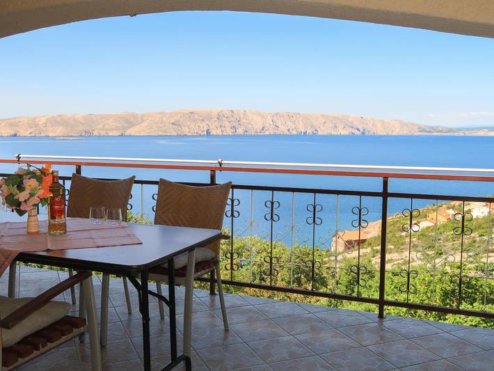 Ferienwohnung für 4 Personen, mit Balkon und Terrasse sowie Garten