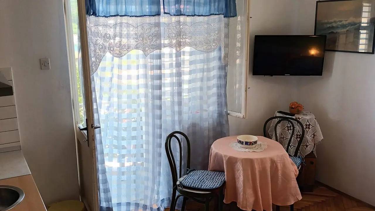 Estudio entero, Studio für 2 Personen (18 m²) in Jelsa in Jelsa, Hvar (isla)