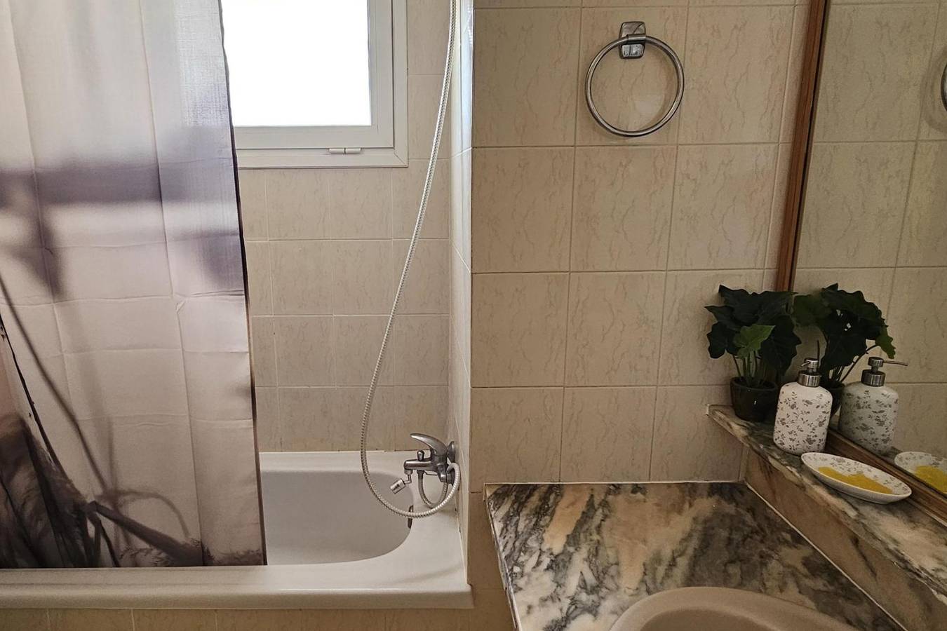 Appartamento intero, Appartamento vacanze per 5 persone con piscina in Las Adelfas, San Miguel de Abona