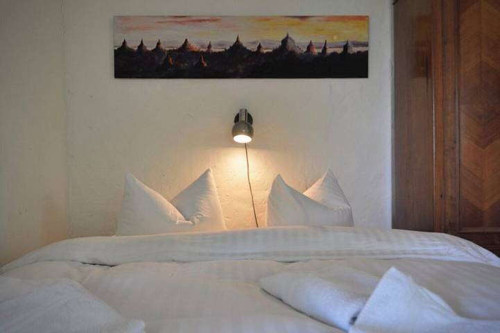 Ganze Wohnung, Romantisches Studio am Waldesrand mitgartensauna in Schwarz, Mecklenburgische Seenplatte