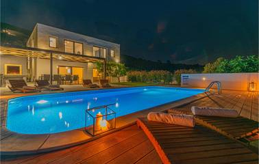 Ferienhaus für 10 Personen in Sibenik