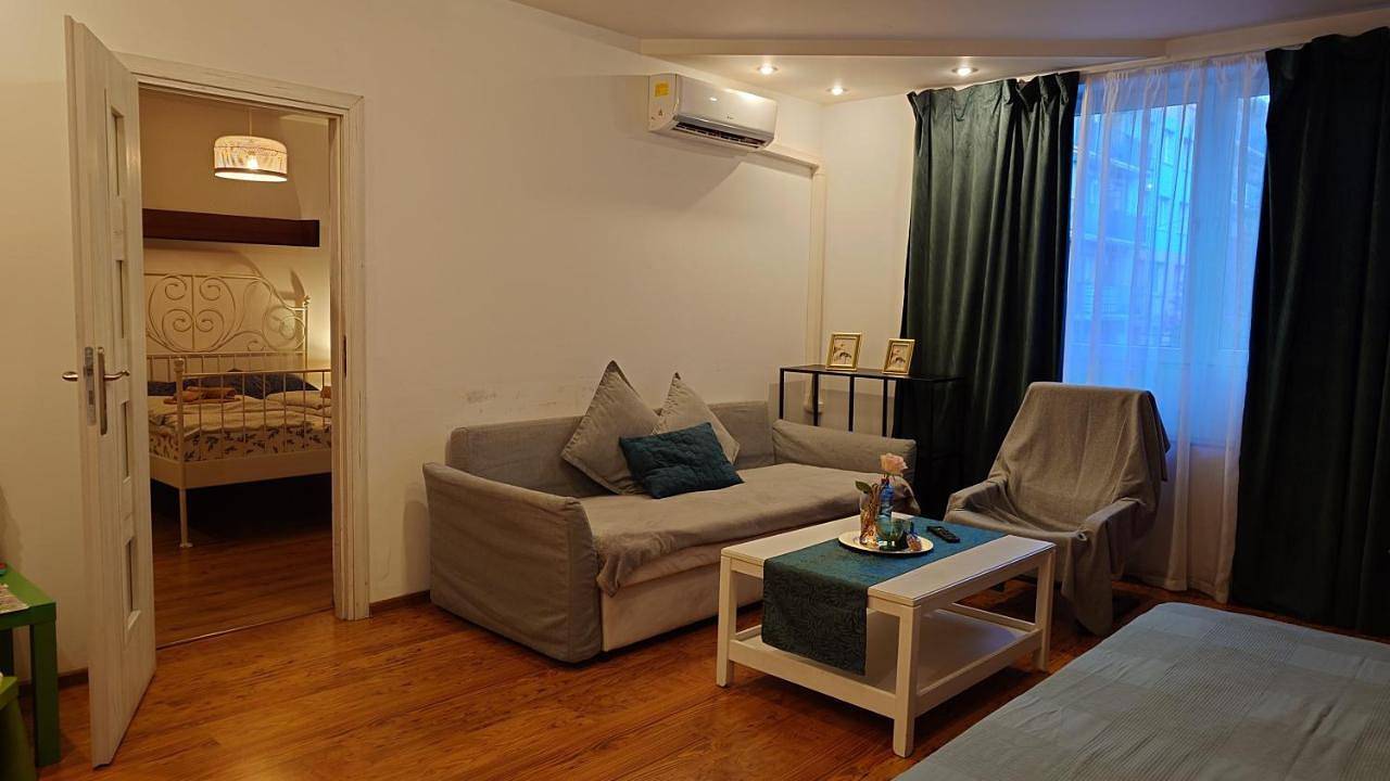 Cały apartament, Apartamenty nad Stonehenge in Dąbrowa Górnicza, Śląsk