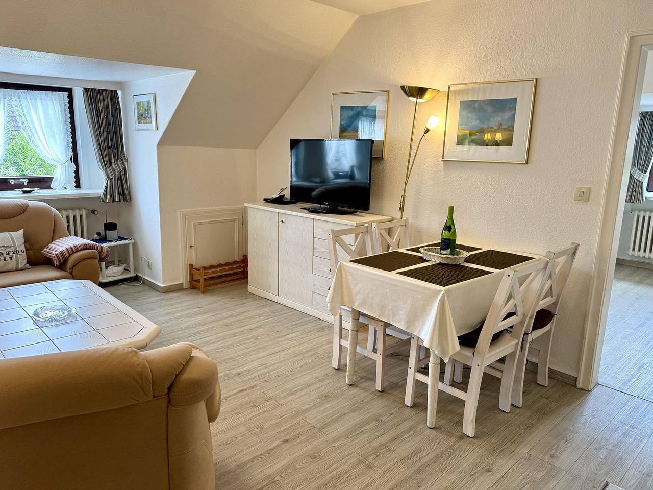 Ganze Wohnung, Gemütliche 2-Zimmer Ferienwohnung für 2 Personen, strandnah in Westerland in Westerland, Sylt (Gemeinde)