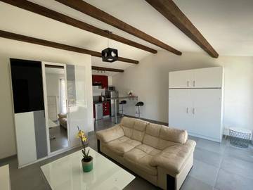 Gîte pour 2 personnes, avec terrasse à Lançon-Provence