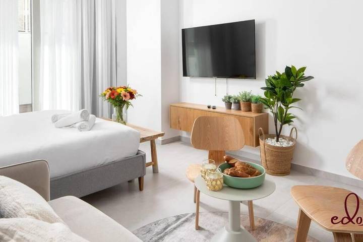 Ferienwohnung für 4 Personen, mit Kinderpool und Terrasse sowie Pool - 1
