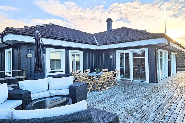Ferienhaus für 8 Personen, mit Garten und Sauna