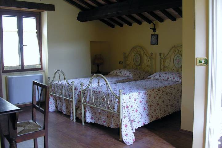 Wunderschöne Bauernhaus aus Stein, privatem Pool und Landschaft charakteristischen in Gualdo, Macerata Provinz