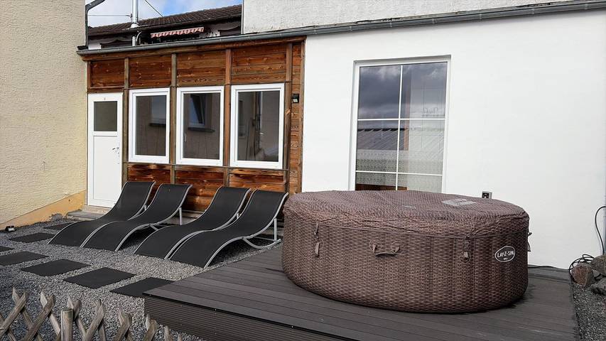 Ferienhaus für 18 Personen, mit Whirlpool und Sauna sowie Garten, mit Haustier im Ahrtal - 2
