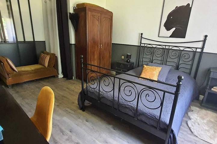 Location de vacances pour 12 personnes, avec terrasse et jardin, animaux acceptés à Bélâbre - 3