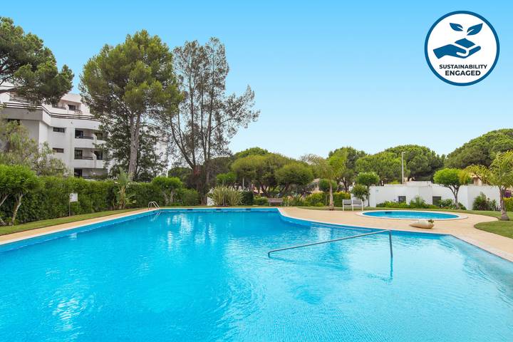 Apartment for 6 people, with children pool and garden in Vilamoura