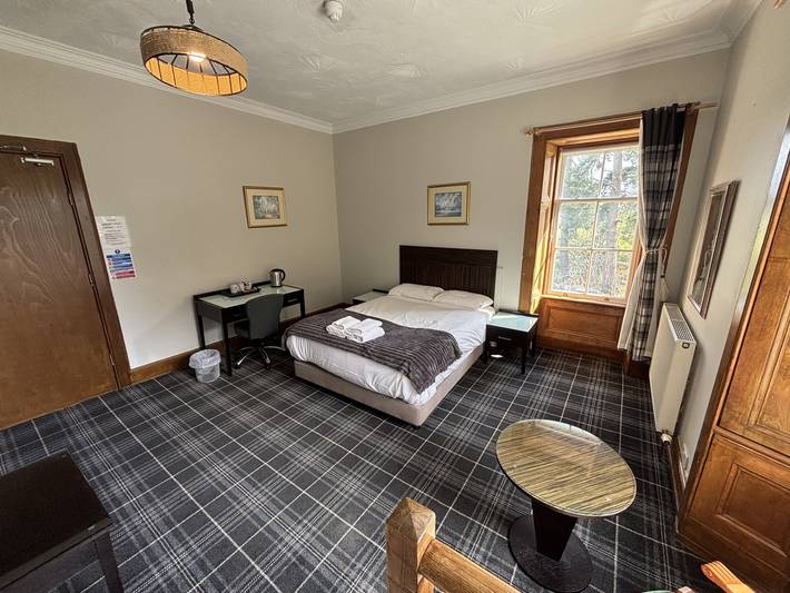Ganze Ferienwohnung, Ferienwohnung für 2 Personen mit Garten in Kingussie, Highlands