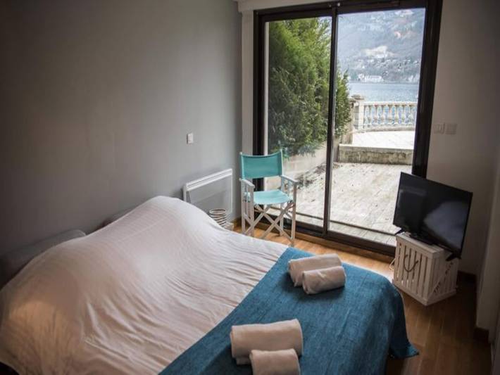 Gîte pour 4 personnes, avec terrasse, adapté aux familles à Duingt - 4