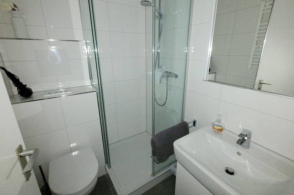 Entire apartment, Cozy lake view apartment for two! in Meersburg, Obersee (Bodensee)