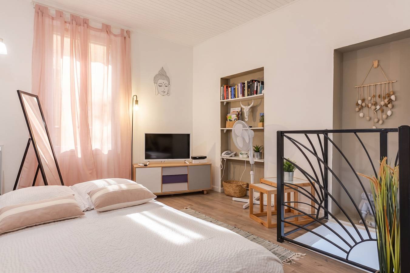 Cozy house in Béziers with private garden in Béziers, Côte d'Améthyste